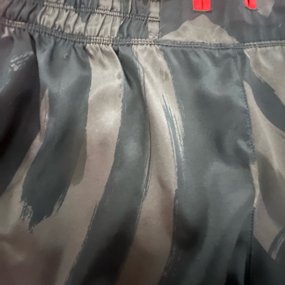 Athleta Extra small tenacity 5inch short—-shiny silky material - Picture 3 of 6